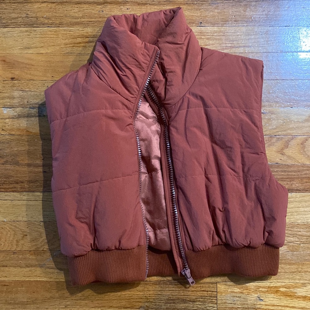 En Merci Orange Cropped Puffer Vest